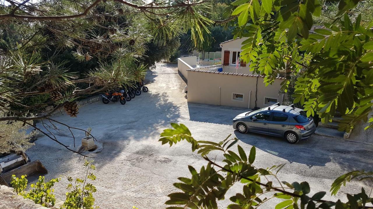 Pour Cyclistes Au Mt Ventoux *